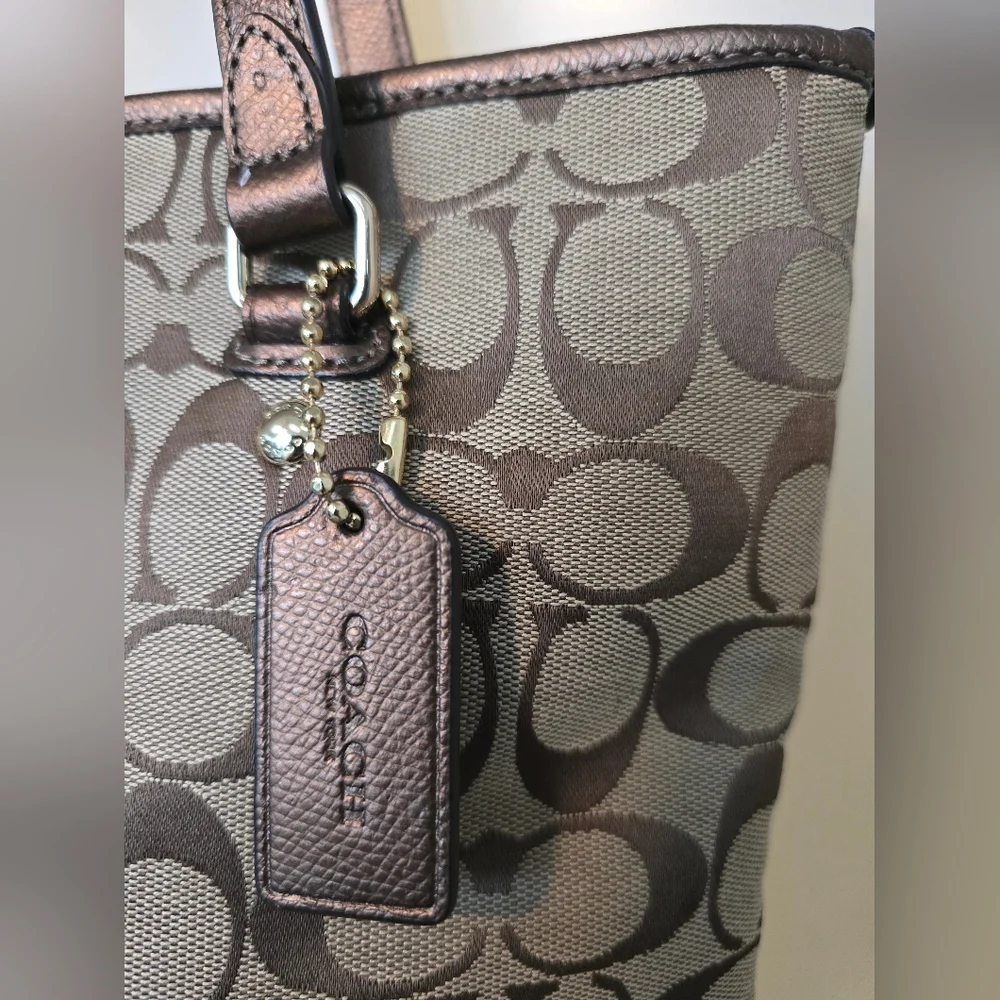Coach Signature Canvas Brown Tote Bag